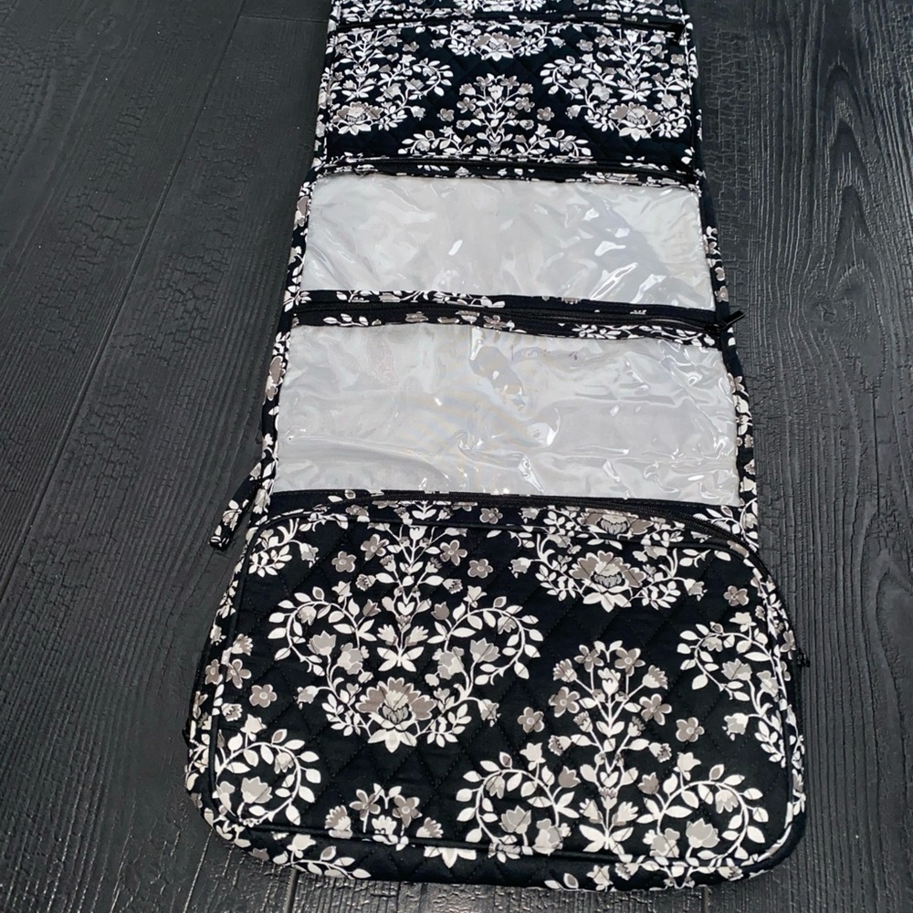 Vera Bradley Travel Hanging Toiletry Organizer Chandelier‎ Noir Black/Gray/White